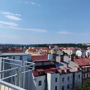 Penthouse # 81 With Panoramic View In Elite Rezidence With Free Parking , Prag Tschechische Republik